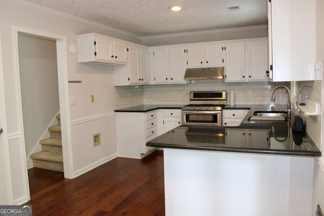 2160 Lakeway Drive, Dacula, GA 30019