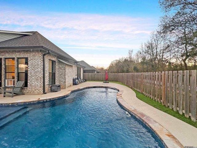 1107 Camellia Way, Denham Springs, LA 70726