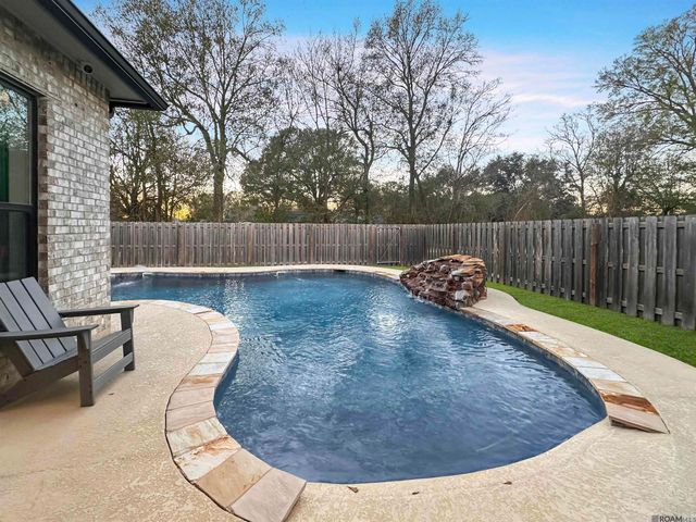 1107 Camellia Way, Denham Springs, LA 70726