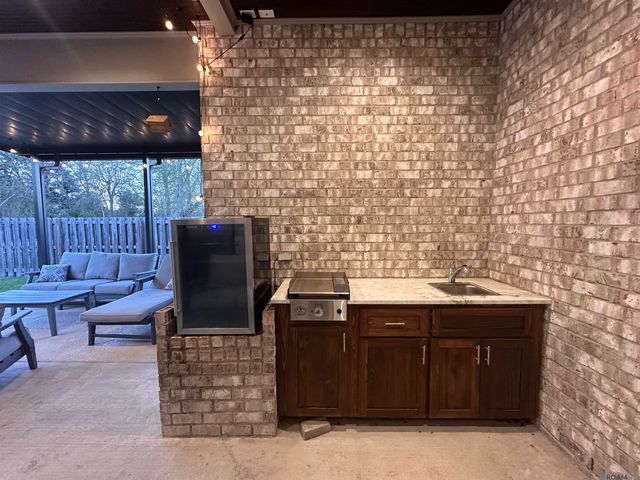 1107 Camellia Way, Denham Springs, LA 70726