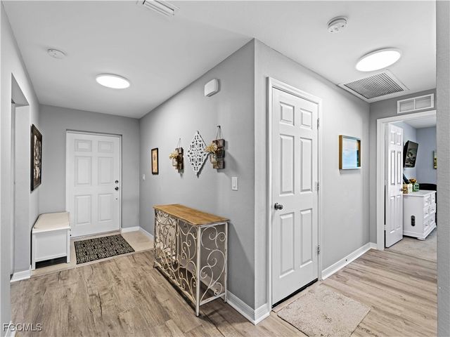 917 NW 13th AVE, Cape Coral, FL 33993