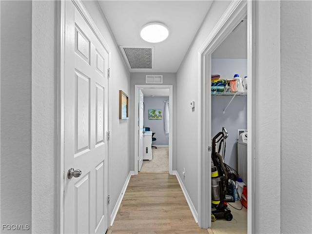 917 NW 13th AVE, Cape Coral, FL 33993