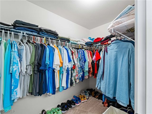 917 NW 13th AVE, Cape Coral, FL 33993