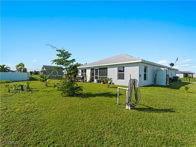 917 NW 13th AVE, Cape Coral, FL 33993