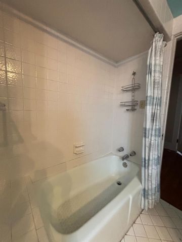 465 N Tuxedo Ave, Stockton, CA 95204