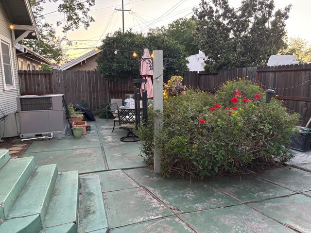 465 N Tuxedo Ave, Stockton, CA 95204
