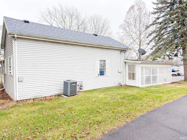 299 Grant Street, Rome City, IN 46784