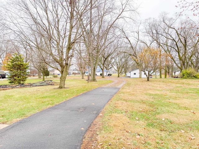 299 Grant Street, Rome City, IN 46784