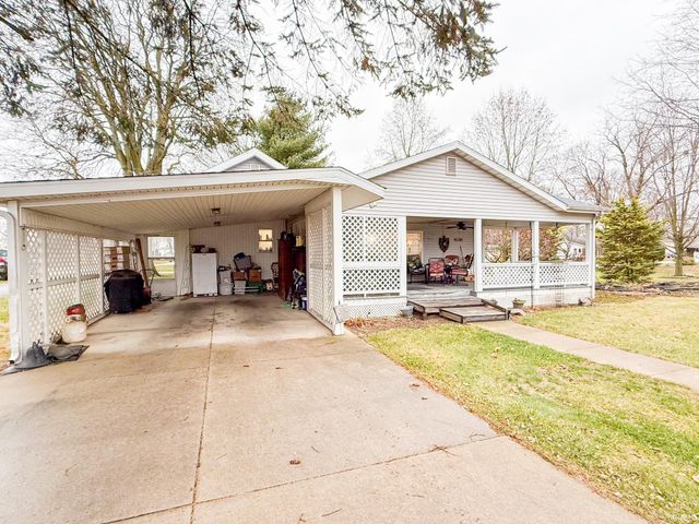 299 Grant Street, Rome City, IN 46784