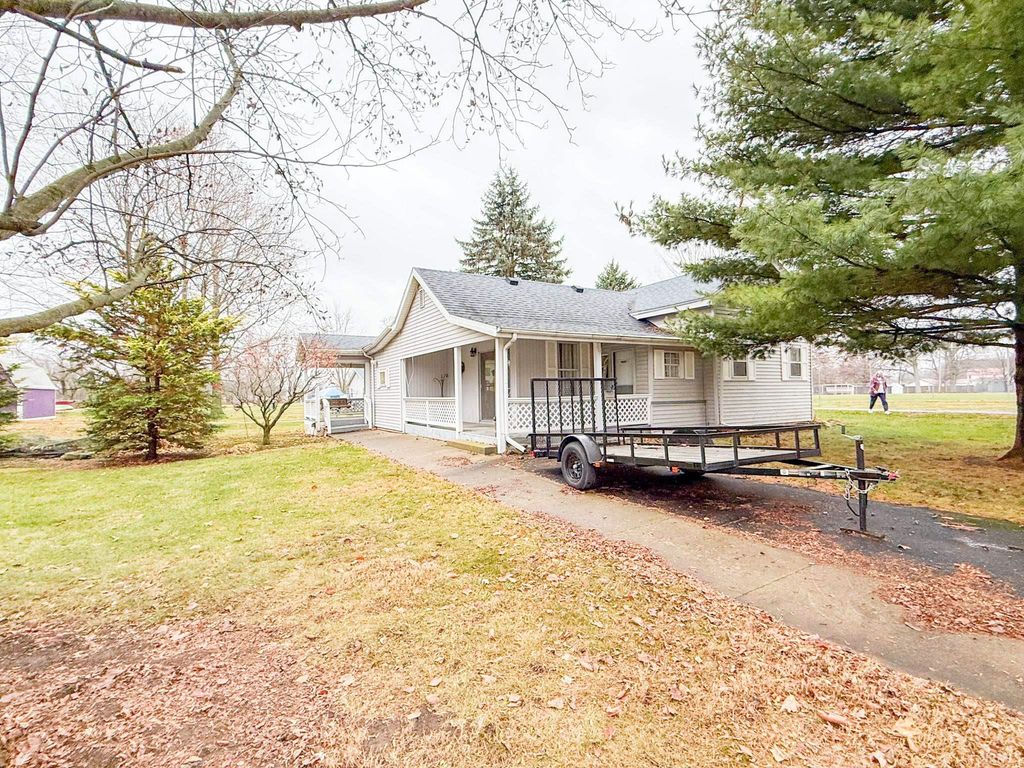 299 Grant Street, Rome City, IN 46784