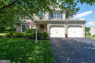 15 LIMESTONE CT, Lititz, PA 17543