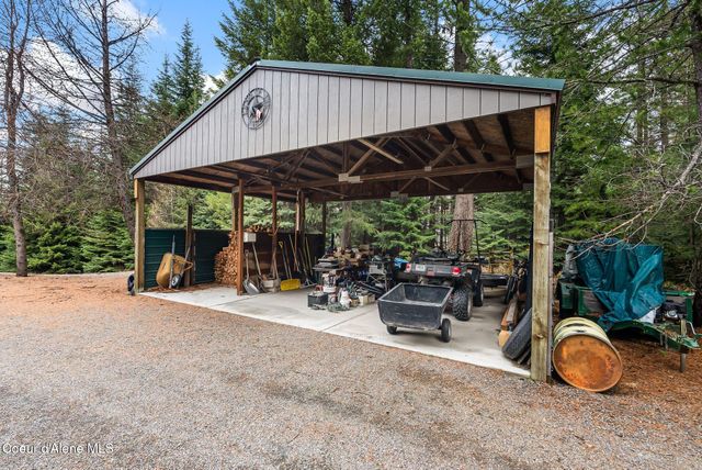 457 Gypsy Bay RD, Sagle, ID 83860
