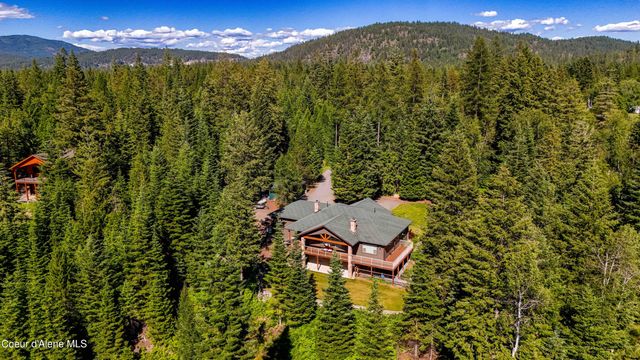 457 Gypsy Bay RD, Sagle, ID 83860