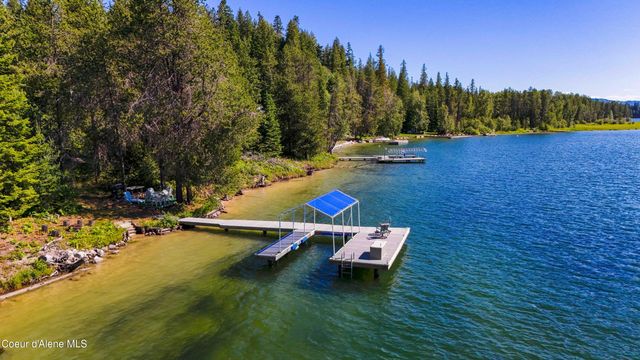 457 Gypsy Bay RD, Sagle, ID 83860