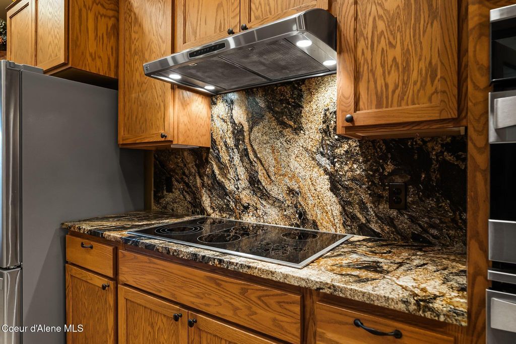 457 Gypsy Bay RD, Sagle, ID 83860 photo 14