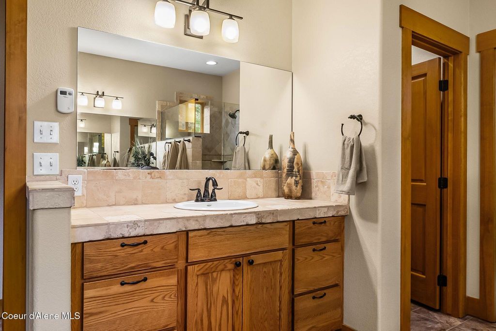 457 Gypsy Bay RD, Sagle, ID 83860 photo 24