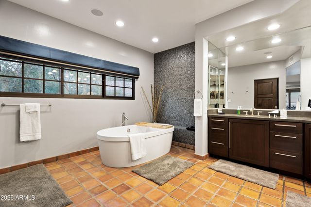 7127 N 23RD Place N, Phoenix, AZ 85020