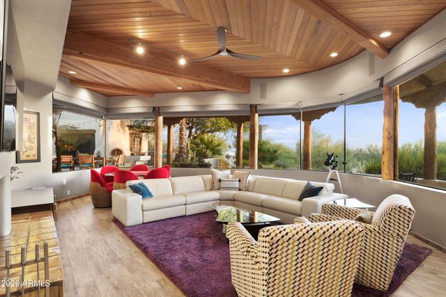7127 N 23RD Place N, Phoenix, AZ 85020