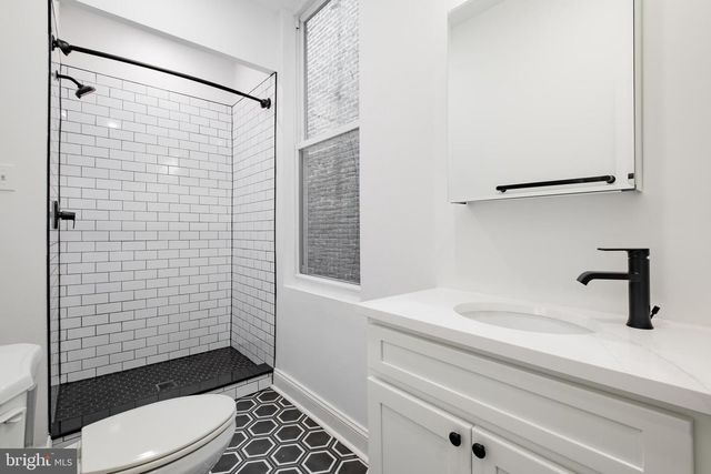 1805 CHESTNUT ST, Philadelphia, PA 19103