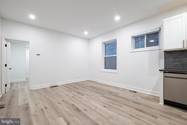 1805 CHESTNUT ST, Philadelphia, PA 19103