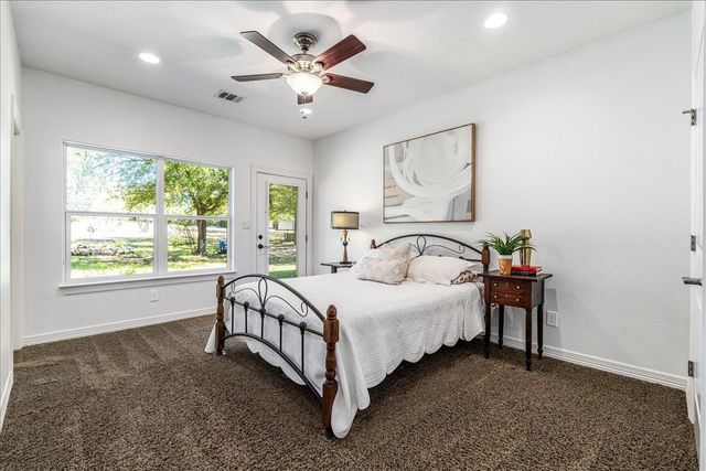 23802 Oscar RD, Spicewood, TX 78669