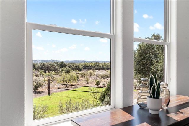 23802 Oscar RD, Spicewood, TX 78669