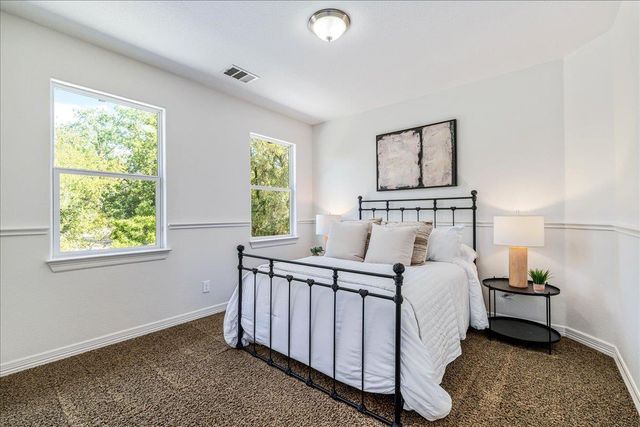 23802 Oscar RD, Spicewood, TX 78669