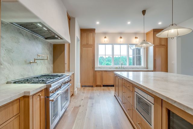 1030 Aledo River, Aledo, TX 76008