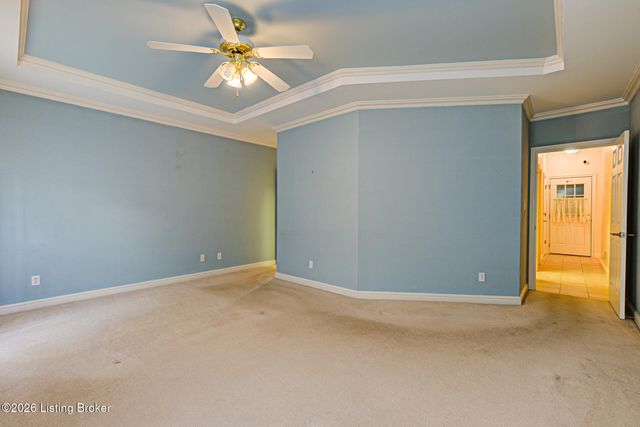 1421 Twin Ridge Rd, Louisville, KY 40242