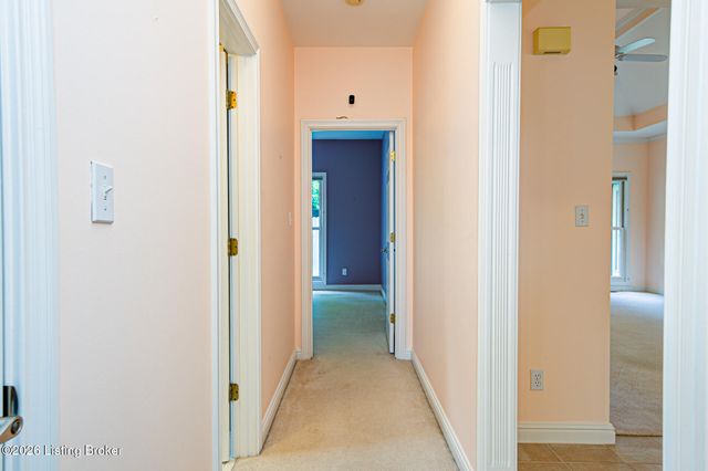 1421 Twin Ridge Rd, Louisville, KY 40242