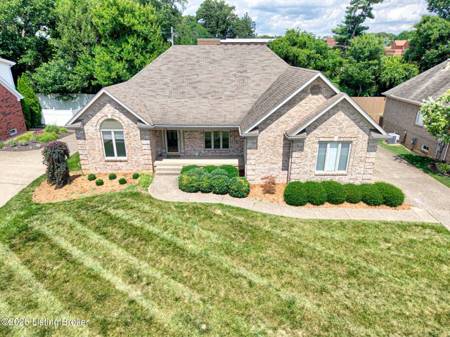 1421 Twin Ridge Rd, Louisville, KY 40242