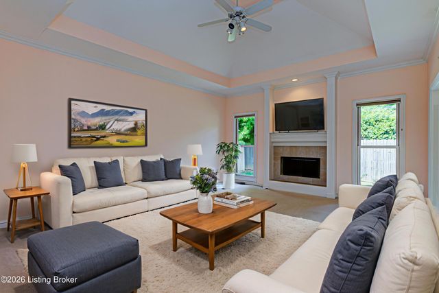1421 Twin Ridge Rd, Louisville, KY 40242