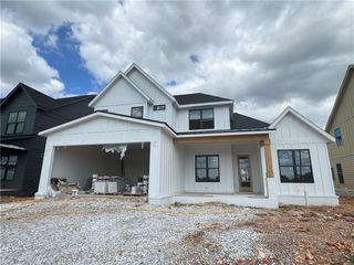4105 W Murfield Drive, Rogers, AR 72758