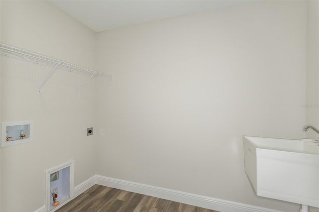 33457 TWILIGHT SEA PLACE, Dade City, FL 33525