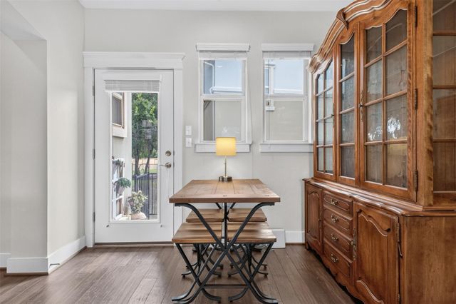 710 Arrow Point DR 18, Cedar Park, TX 78613