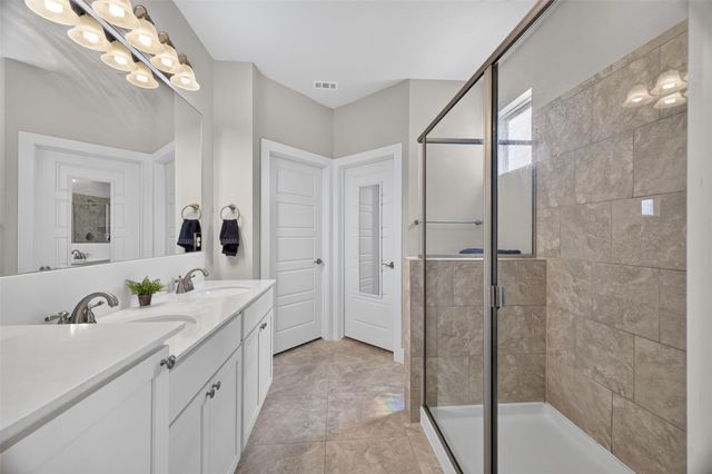 710 Arrow Point DR 18, Cedar Park, TX 78613