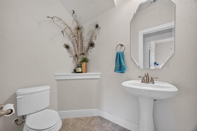 710 Arrow Point DR 18, Cedar Park, TX 78613