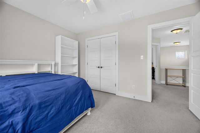 710 Arrow Point DR 18, Cedar Park, TX 78613