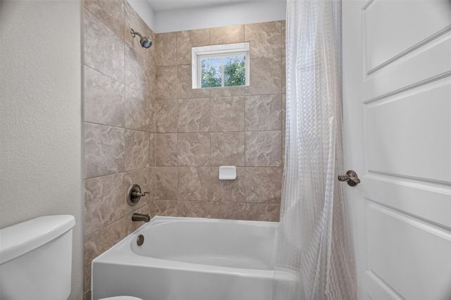 710 Arrow Point DR 18, Cedar Park, TX 78613