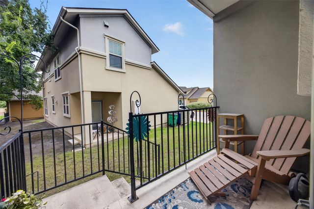 710 Arrow Point DR 18, Cedar Park, TX 78613