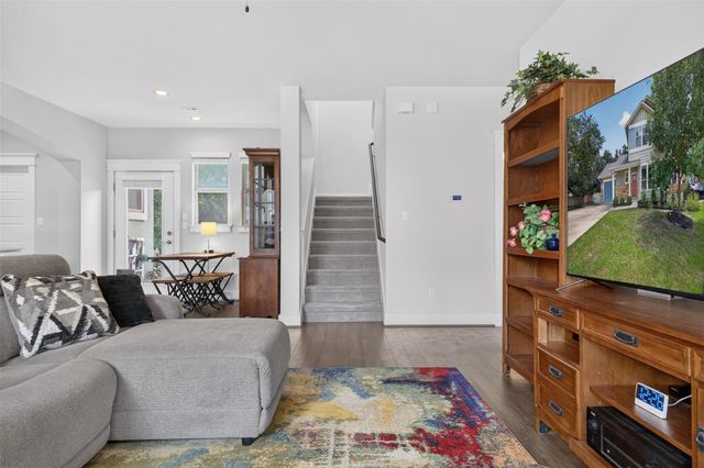 710 Arrow Point DR 18, Cedar Park, TX 78613
