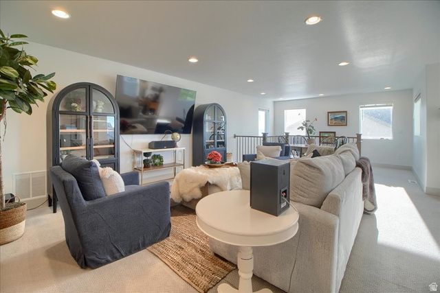 1390 E ORCHARD RIDGE LN, Kaysville, UT 84037
