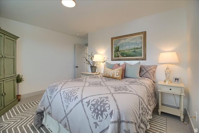1390 E ORCHARD RIDGE LN, Kaysville, UT 84037
