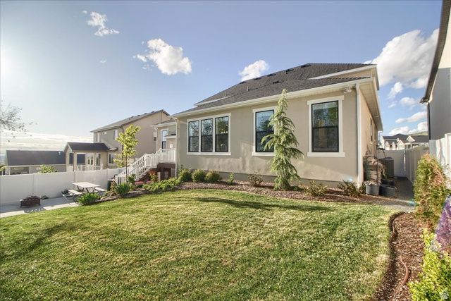 1390 E ORCHARD RIDGE LN, Kaysville, UT 84037