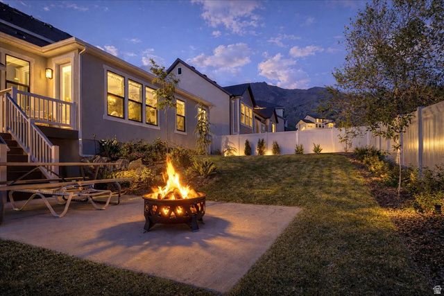 1390 E ORCHARD RIDGE LN, Kaysville, UT 84037