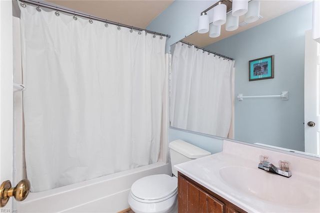 4112 Peridot Drive DR, Virginia Beach, VA 23456