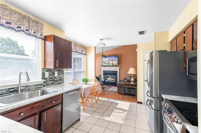 4112 Peridot Drive DR, Virginia Beach, VA 23456