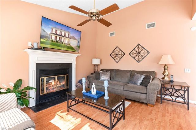 4112 Peridot Drive DR, Virginia Beach, VA 23456
