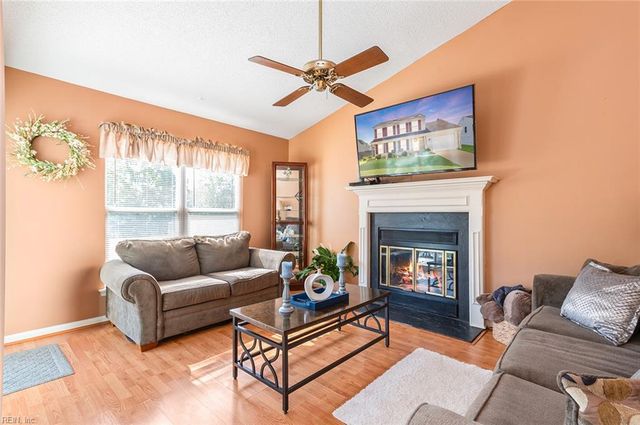 4112 Peridot Drive DR, Virginia Beach, VA 23456