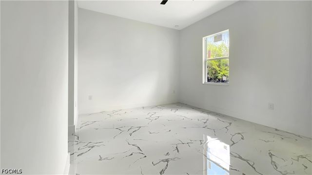 2605 E 18th ST, Lehigh Acres, FL 33972